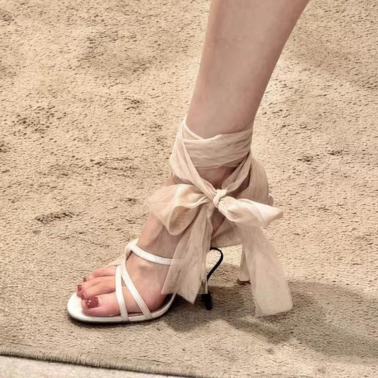 Fashion 2024 Summer New Mesh Cross Straps a Word Buckle Roman Sandals Female Fine Heel Open Toe with Skirt High Heels