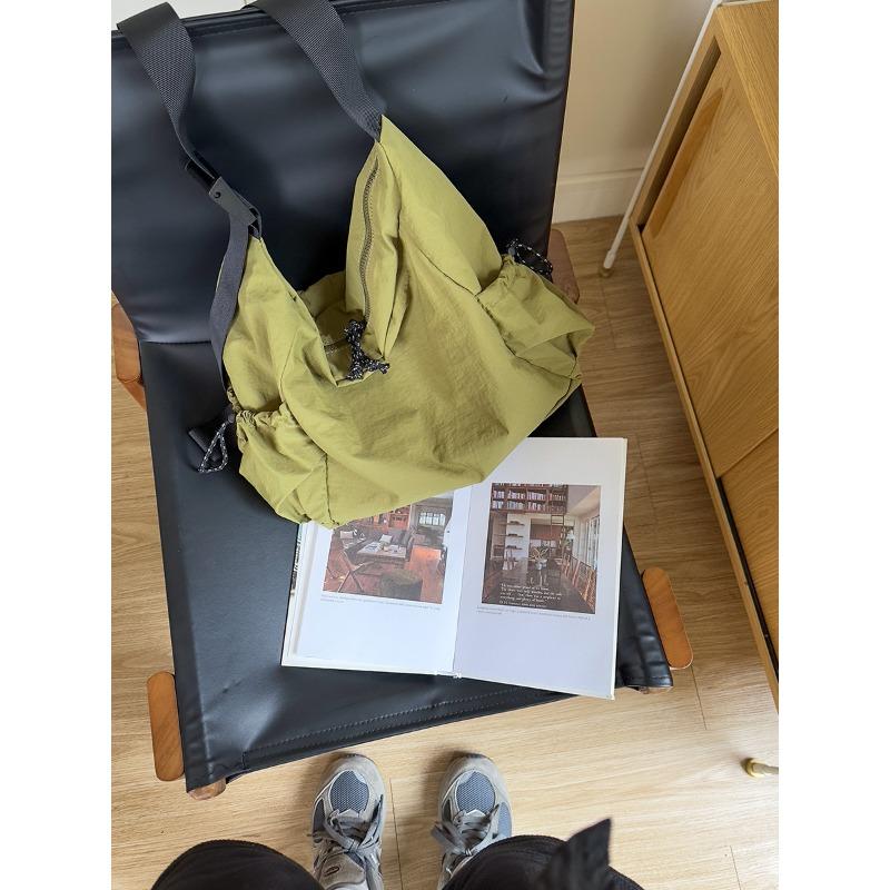 Crossbody Bag Women's Large-capacity Fashion Casual Nylon Dumpling Bag Women's Niche Zipper Versatile Student Shoulder Bag