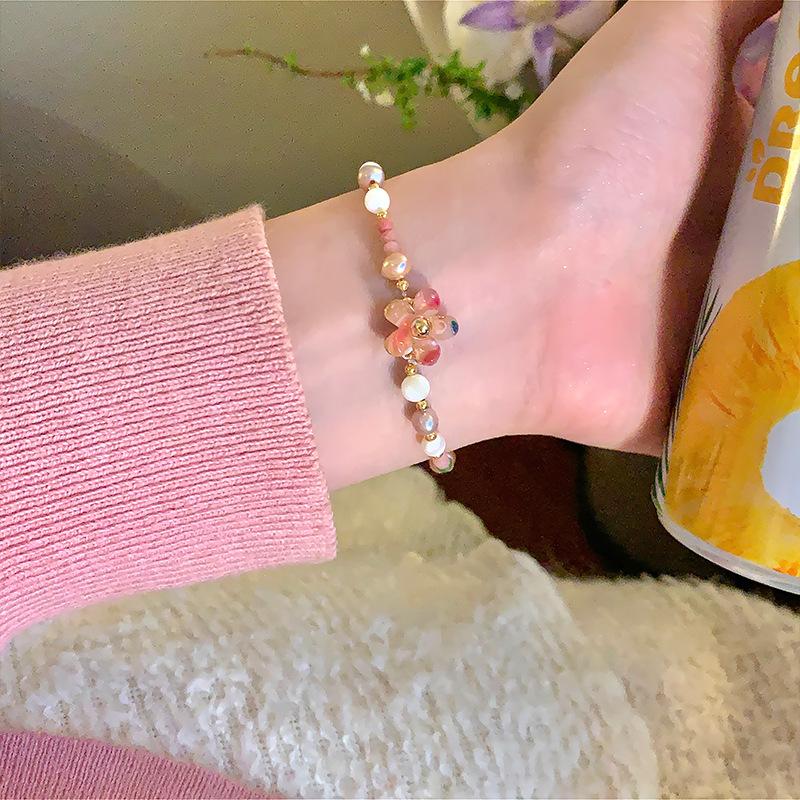 

Браслет из пресноводного жемчуга, красного узорчатого камня, ракушки, бусин-цветков, модный, легкий, роскошный браслет, сладкий, универсальный, женский, с высоким чувством стиля