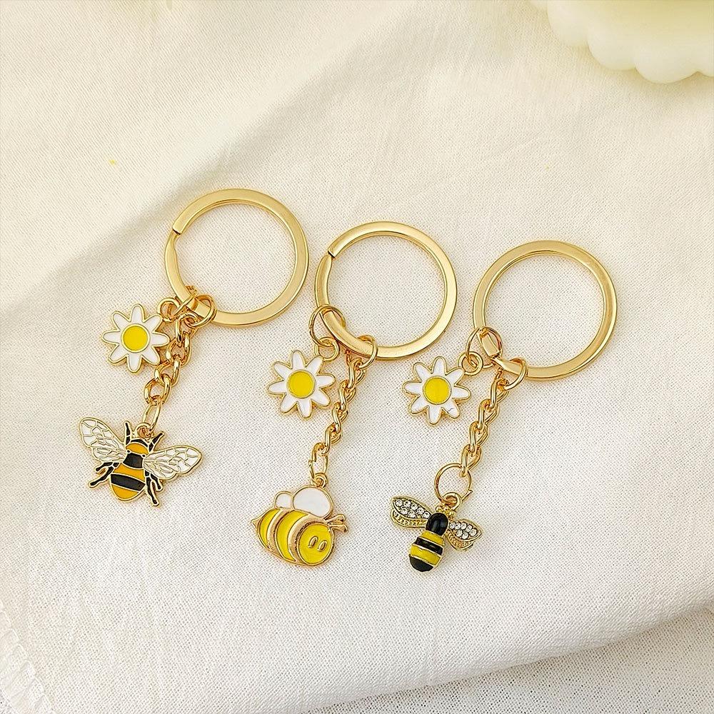 Mini Garden Key Chains Cartoon Metal Enamel Pendant Creative Bee Flower Key Ring  Jewelry Gifts