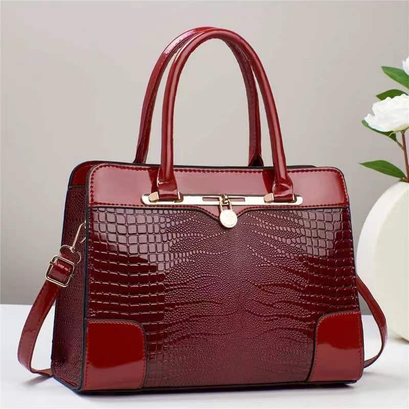 

Stylish Crocodile Pattern Pu Tote Bag For Women Versatile Urban Design In Khaki And More червоний