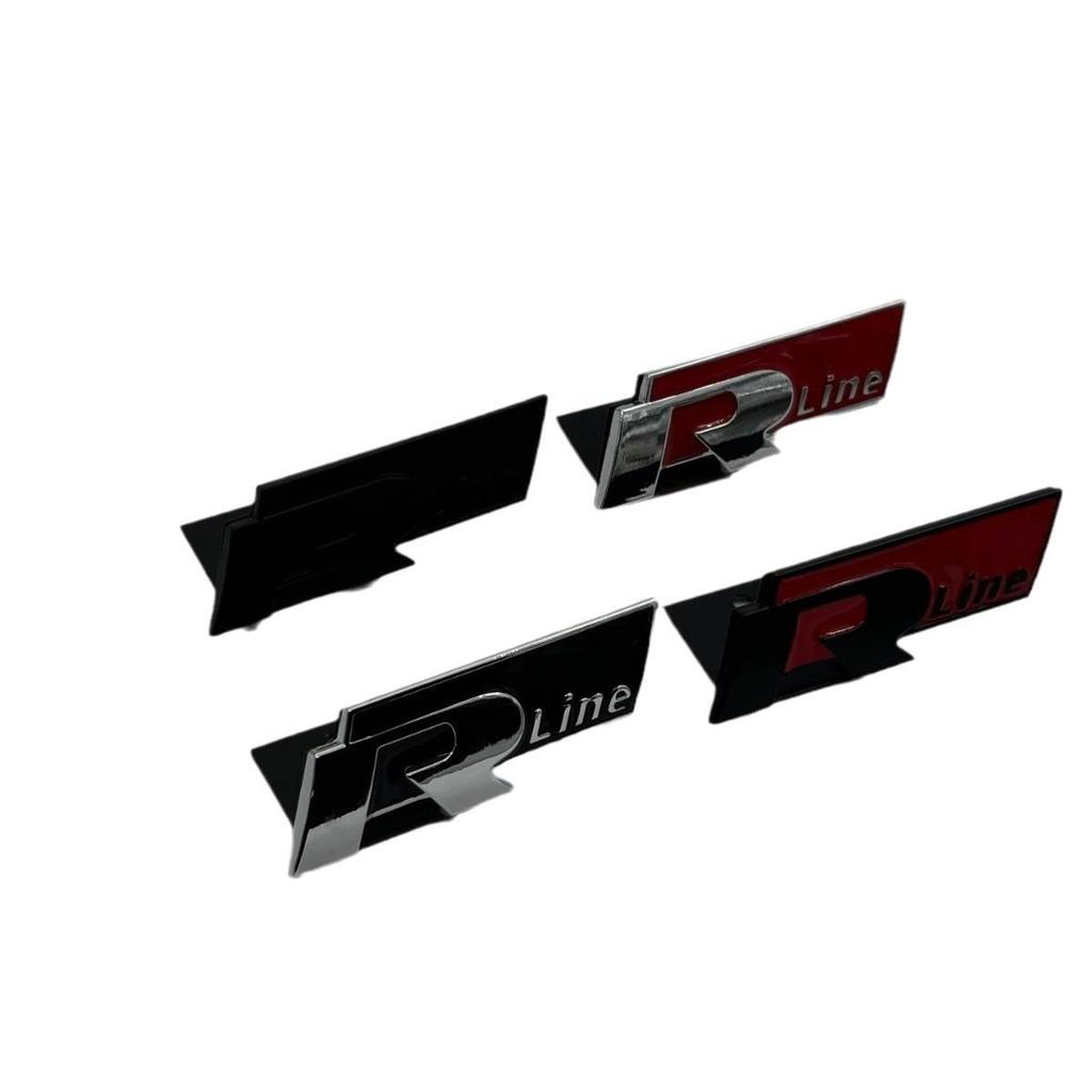 Geschikt voor het aanpassen van de Volkswagen Polo en Tiguan, dit R-Line grille-embleem is ontworpen voor metalen roosters.