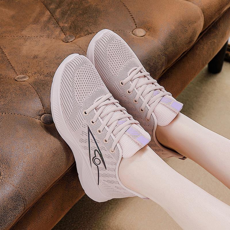 2026 summer new breathable fly-woven sports shoes women's versatile fly-woven mesh flat bottom lightweight hollow running shoes women
