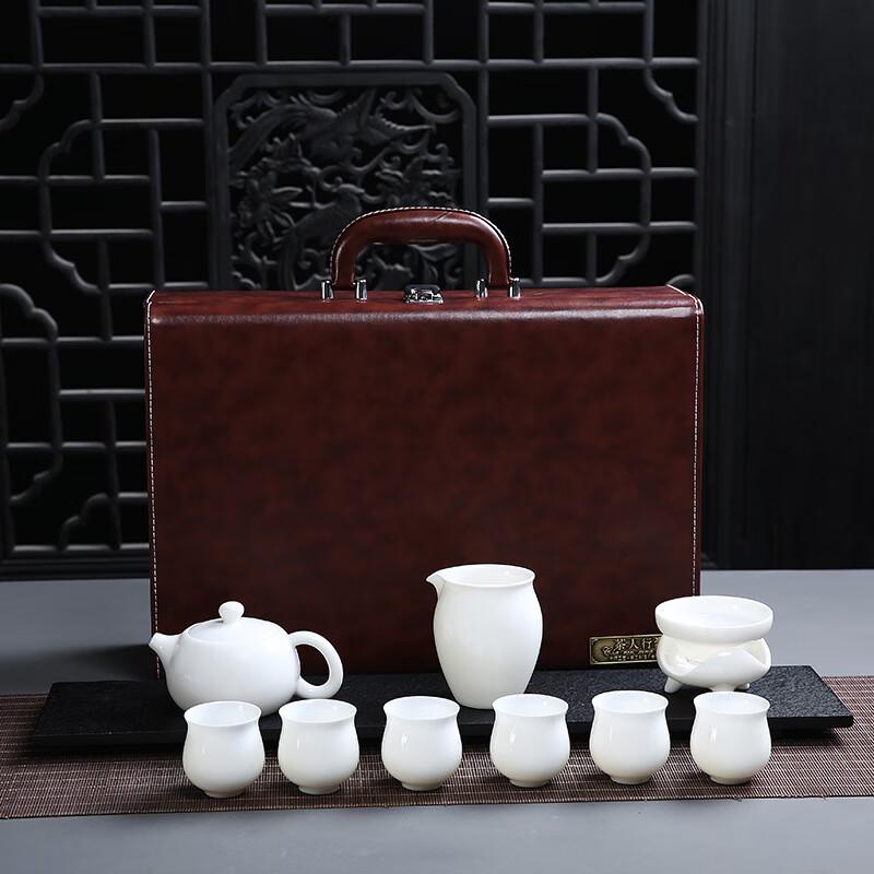 Cha Xun Artistic Landscape Jade Porcelain 11-Piece Tea Set