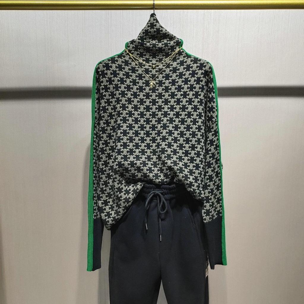 2024 Autumn/Winter Women's Turtleneck Sweater: Retro Pattern, Contrast Color, Knitted Style