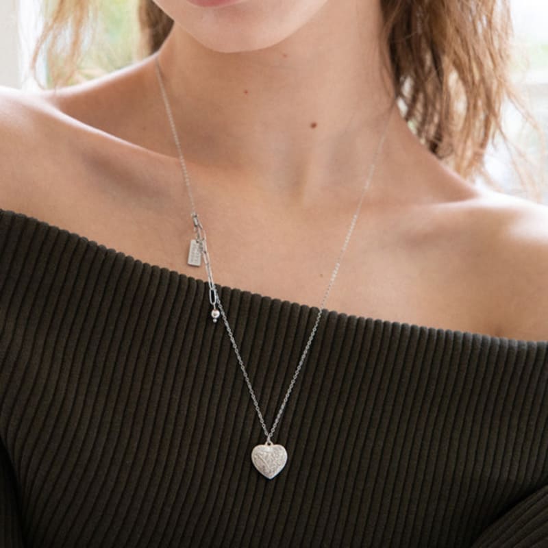 MERRYMOTIVE Floral pattern vintage heart long necklace