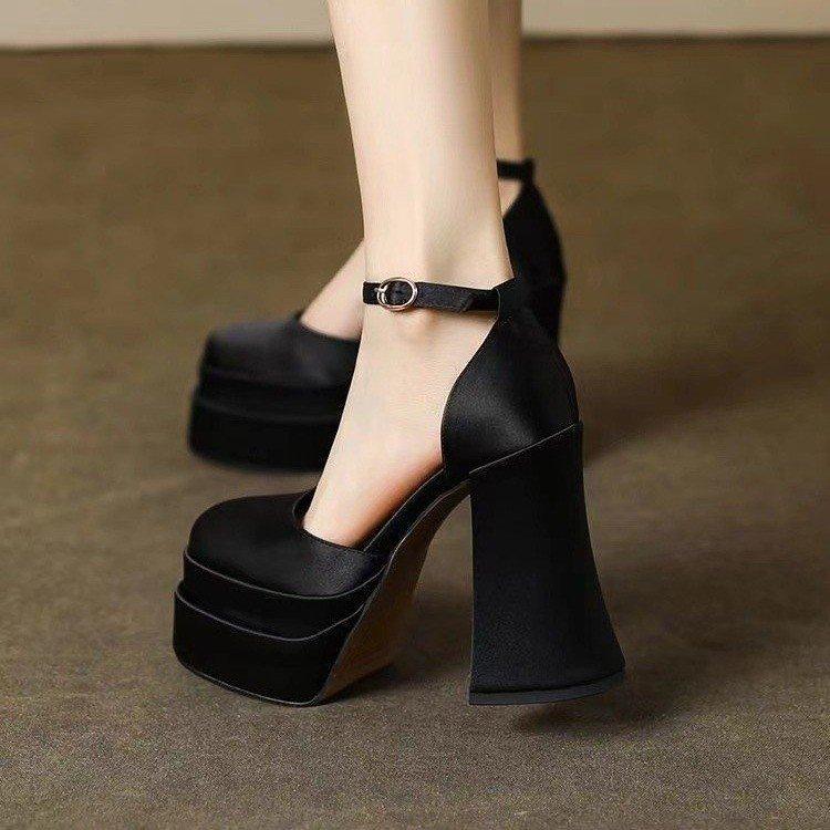 Foreign trade new 42 large size high heel square head sandals fairy wind hate sky high water platform catwalk high heels one word buckle tide