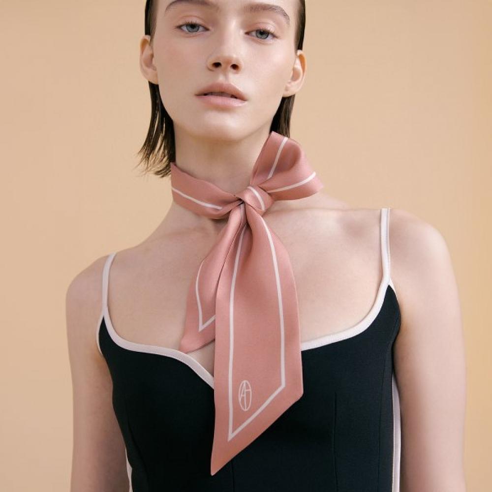 

Avvina Pelle Long Twilly Silk Scarf Rose Quartz Single option