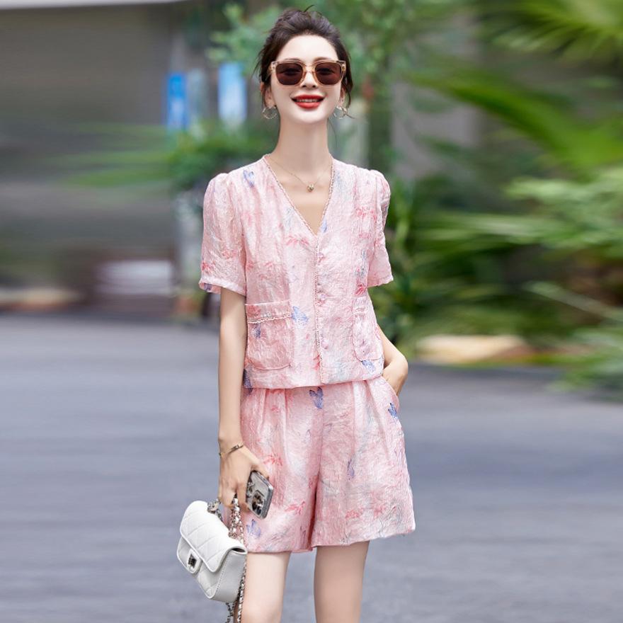 

Suit women s summer new small fresh temperament casual small fragrant shorts two-piece set trendy S