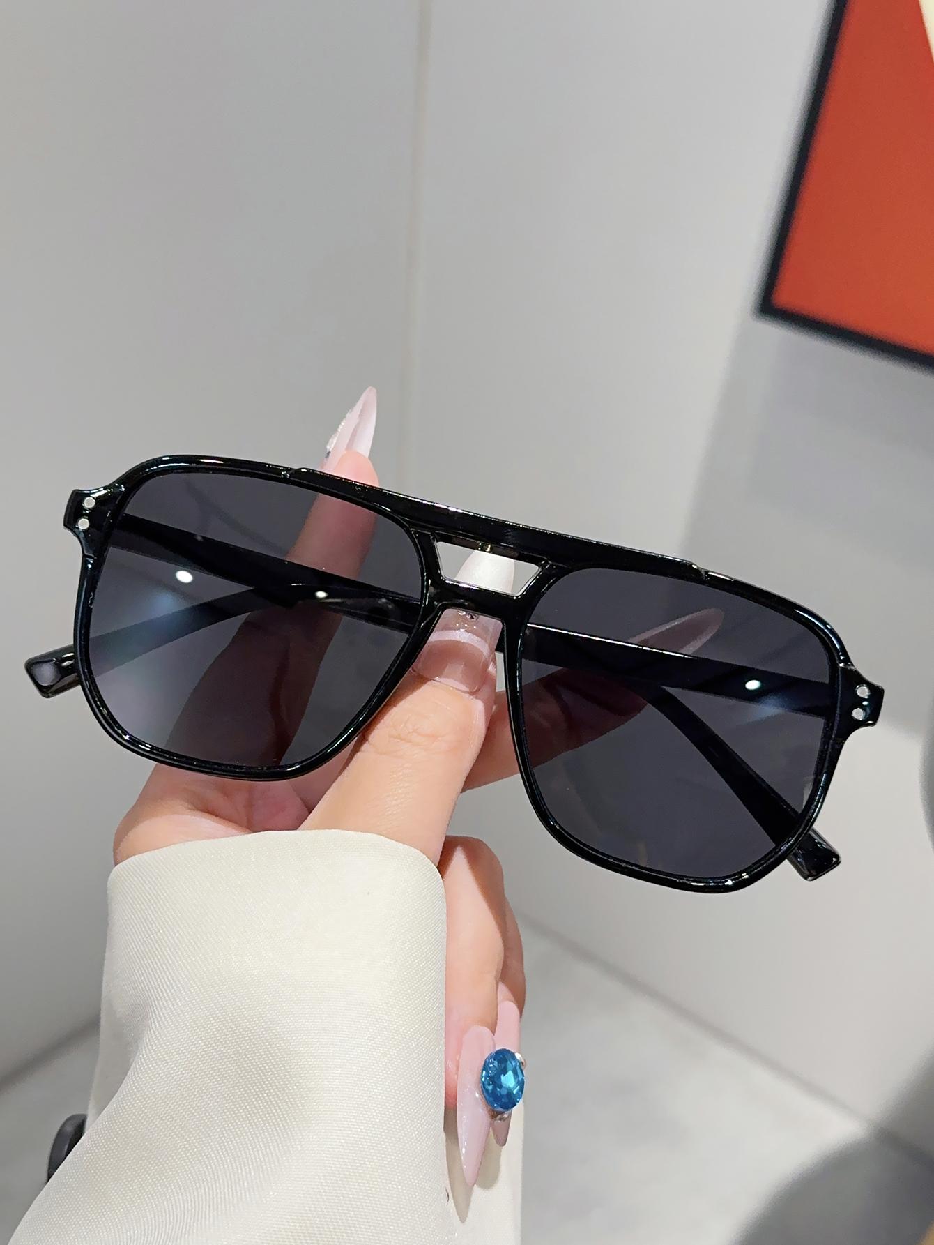 1Pc Brand Square Sunglasses for Women and Men, Fashion Classic Sunglasses for Women and Men, Designer Mirrors for Outdoor Travel