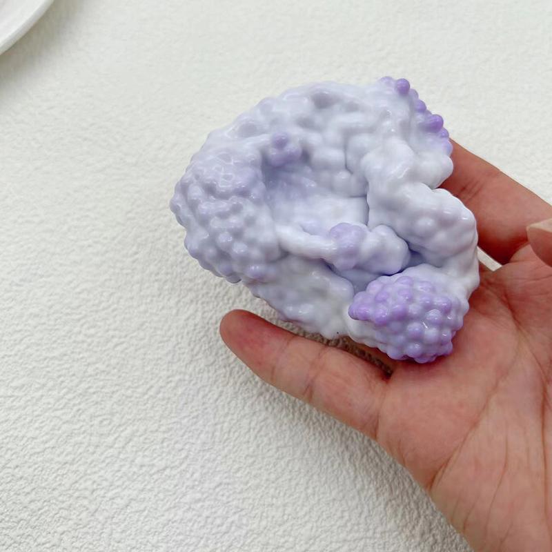 

Мягкие настольные игрушки Пластиковая ледяная кожа Супермягкий ультратонкий на ощупь мягкий липкий мяч ручной работы Легкие сжимаемые игрушки для снятия стресса фиолетовый