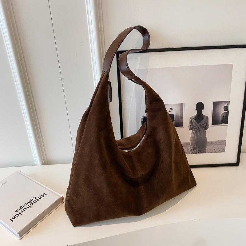 New tote bag women's autumn versatile commuting retro fur shoulder bag large-capacity textured women's bag