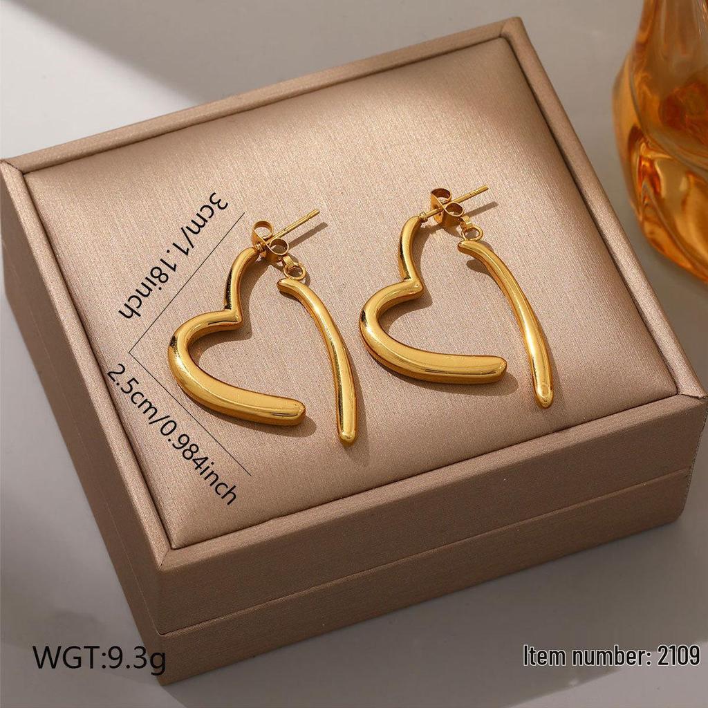 Heart Titanium Steel Stud Earrings - Non-fading, Fashionable Women's Jewelry