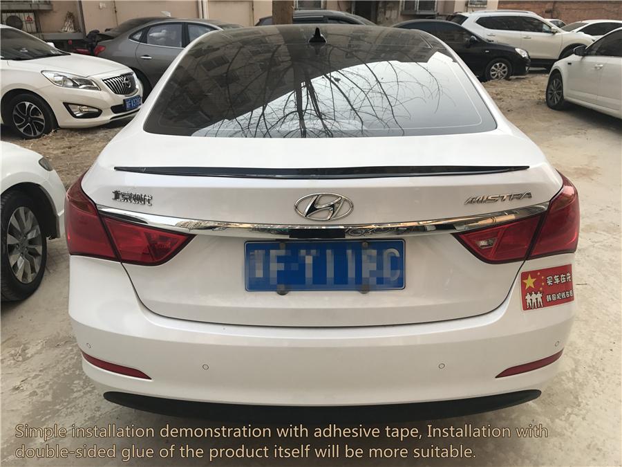 Carbon Fiber Rear Spoiler for Car Roof/Trunk