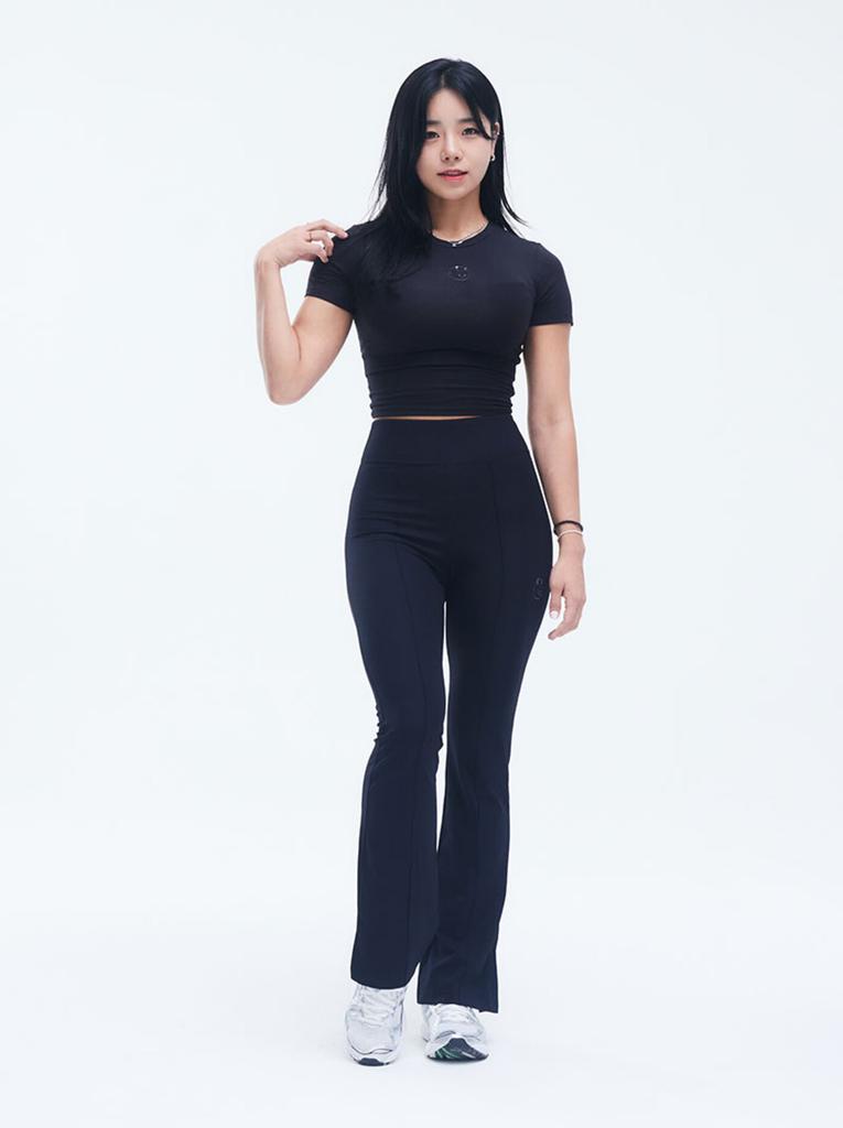 REMOVERSTUDIO Women'S Devil Crop Sleeve [Black]