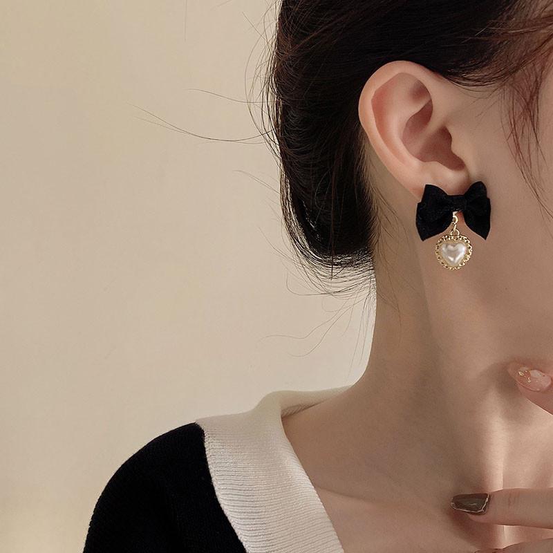 Boucles d'oreilles clous cœur nœud pour femmes Élégantes Boucles d'oreilles en cristal Accessoires de piercing Bijoux