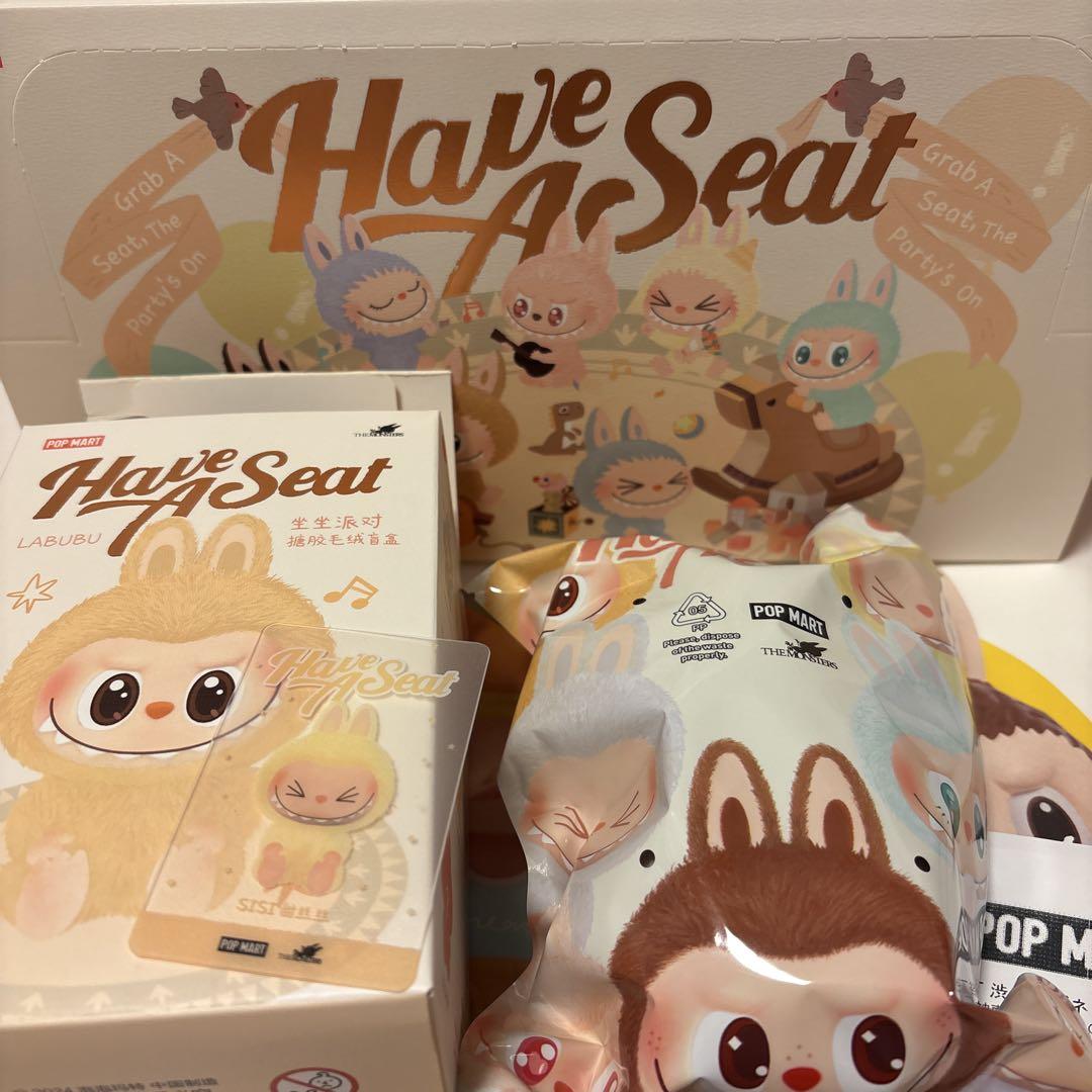 

[Б/У] LABUBU Присаживайтесь SISI