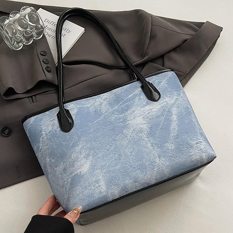 

Hot Sale Casual Style Contrast Color Large Capacity Tote Bag Student Class Versatile Cute Embossed Shoulder Women s Bag