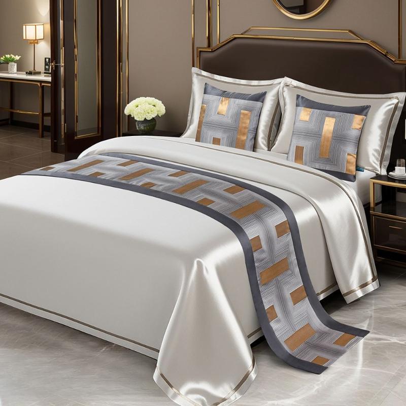 Four Season Universal Bed Runner Soft and Comfortable Air Conditioning Blanket High End Bed End Blanket for Homestay Hotels Home Decoration Towel