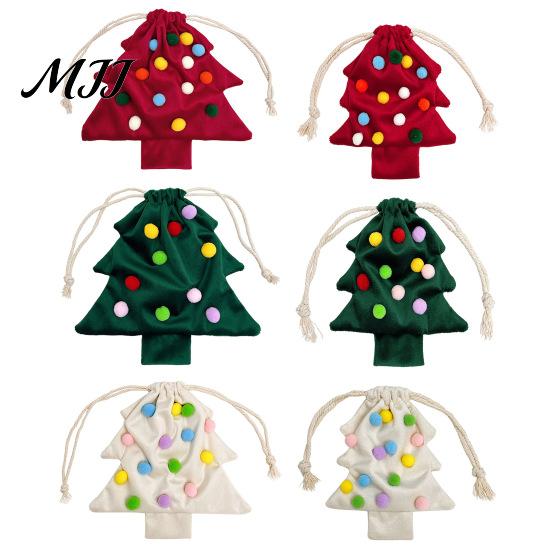 Christmas Tree Hanging Ornaments Drawstring Gift Bag, Plush Pom Bell Party Containers Ornament, Reusable Candy Pouch Decor for Holiday Door