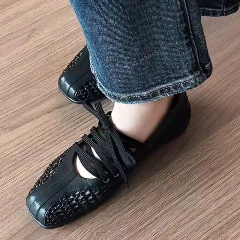 New Women's Braided Flat Shoes Comfortable and Breathable Square Head Cross-strip Summer Women's Shoes Hollow De Training Shoes
