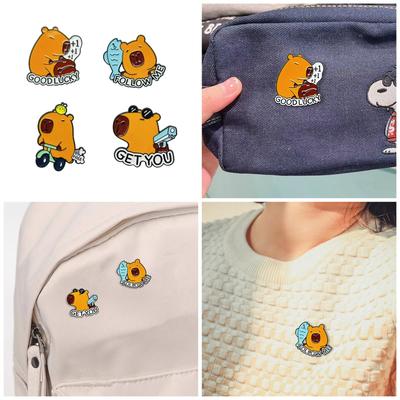 4pcs Animal Themed Brooch Capybara Charm Breastpin Stylish Party Accessory Fashion Lapel Pin Statement Jewelry for Women