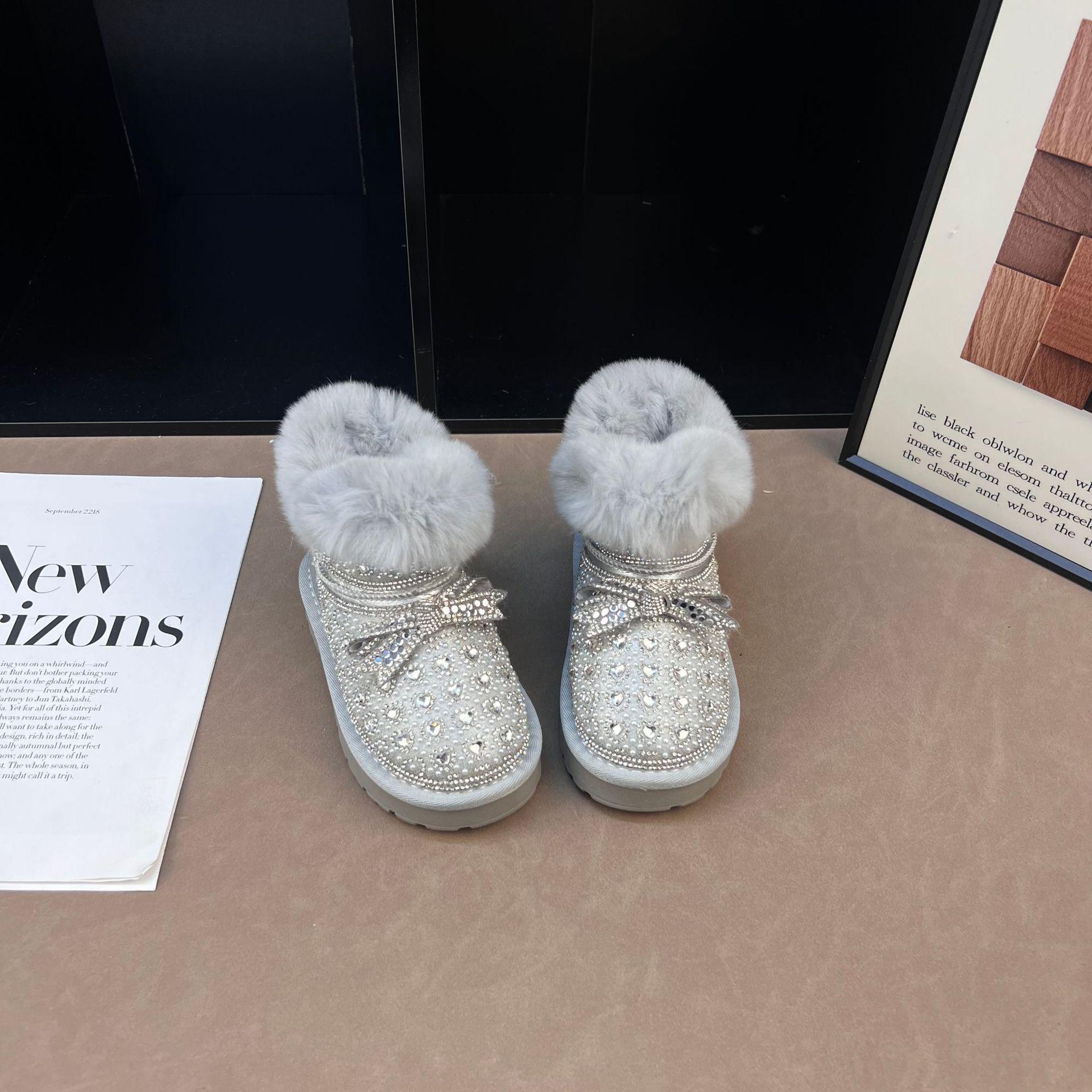 

2025 Winter Girls Rhinestone Princess Snow Boots - Warm, Velvet-Lined, Short Cotton Boots 29 срібний