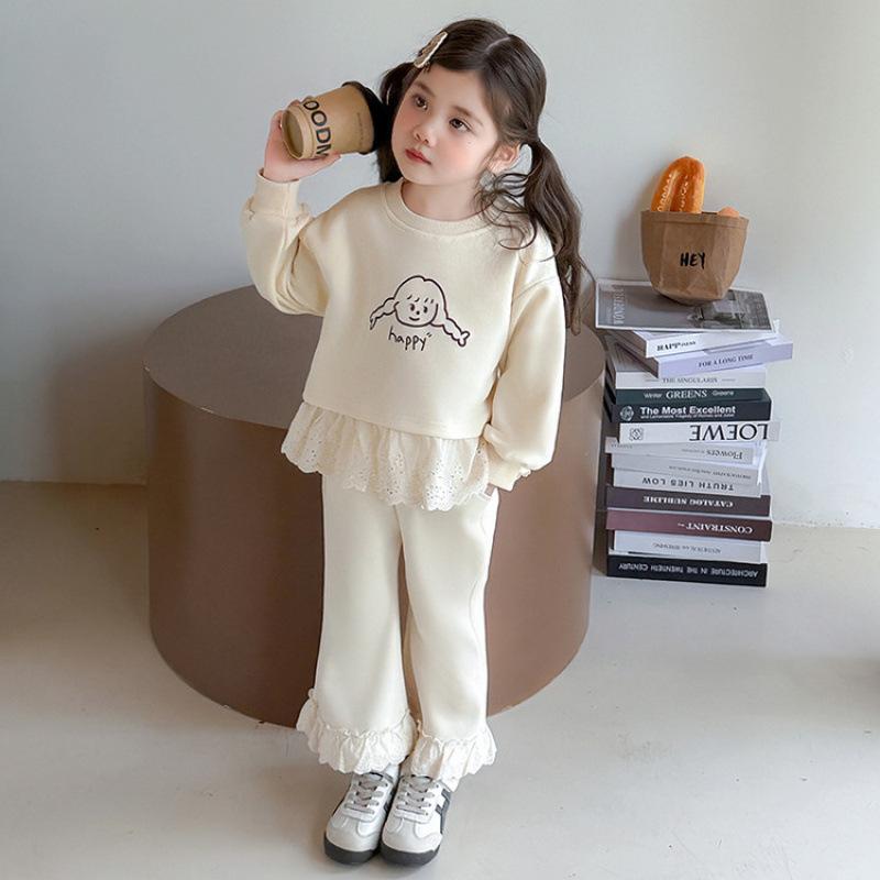 Version Coréenne Printemps et Automne Vêtements Simples pour Filles Assemblage de Dentelle Ensemble Enfant Haut à Manches Longues Imprimé Dessin Animé + Pantalon 3Y
