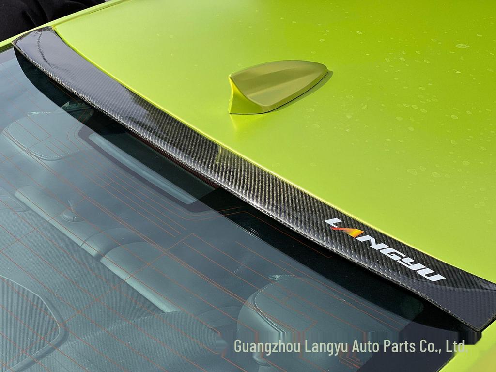 Langyu Carbon Fiber Roof Spoiler for Cadillac CT4: High-Quality New Launch