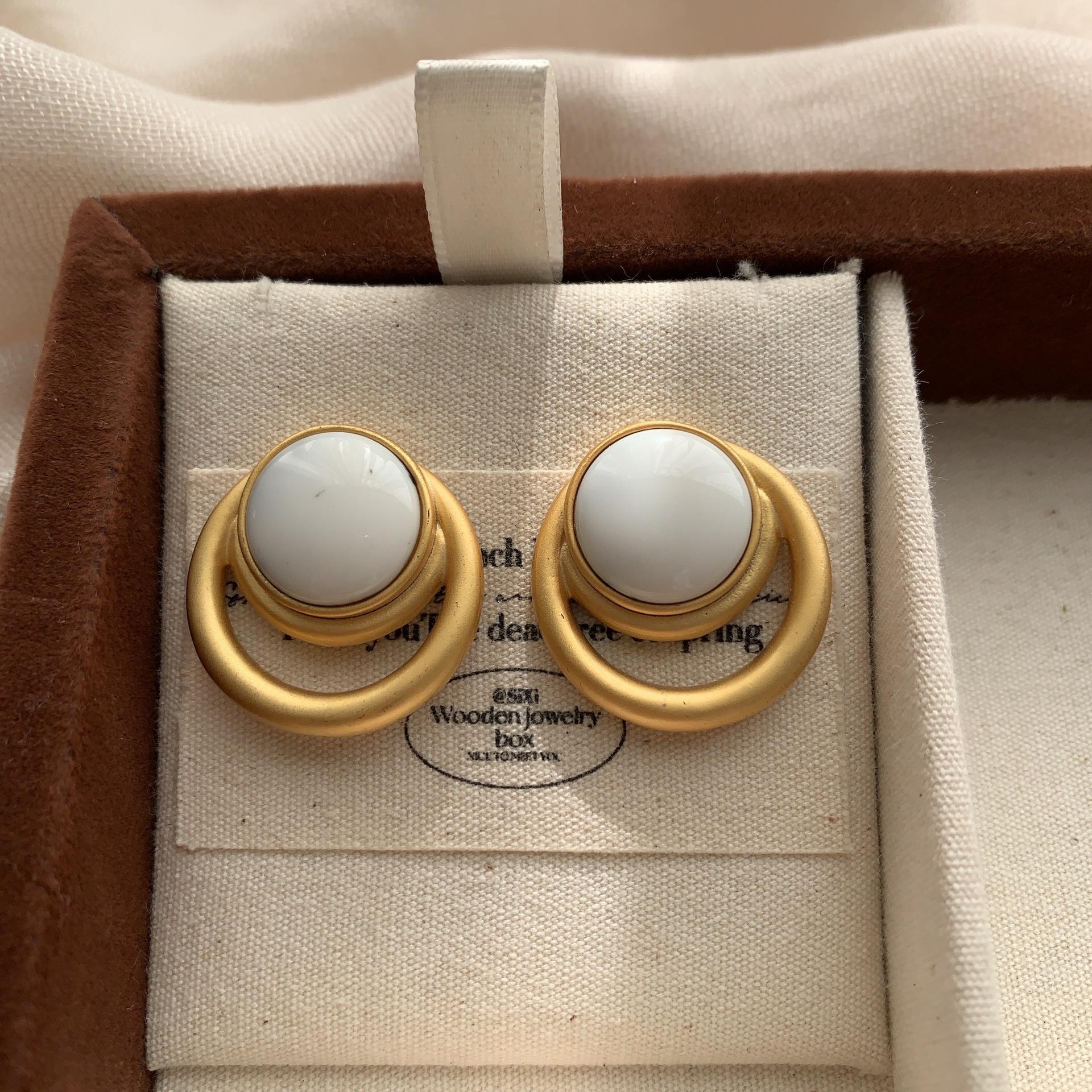Neat Rings Warm Ore Earrings Earrings Daily Low Luxury Exquisite Advanced Exquisite Commuter Personalized Earrings