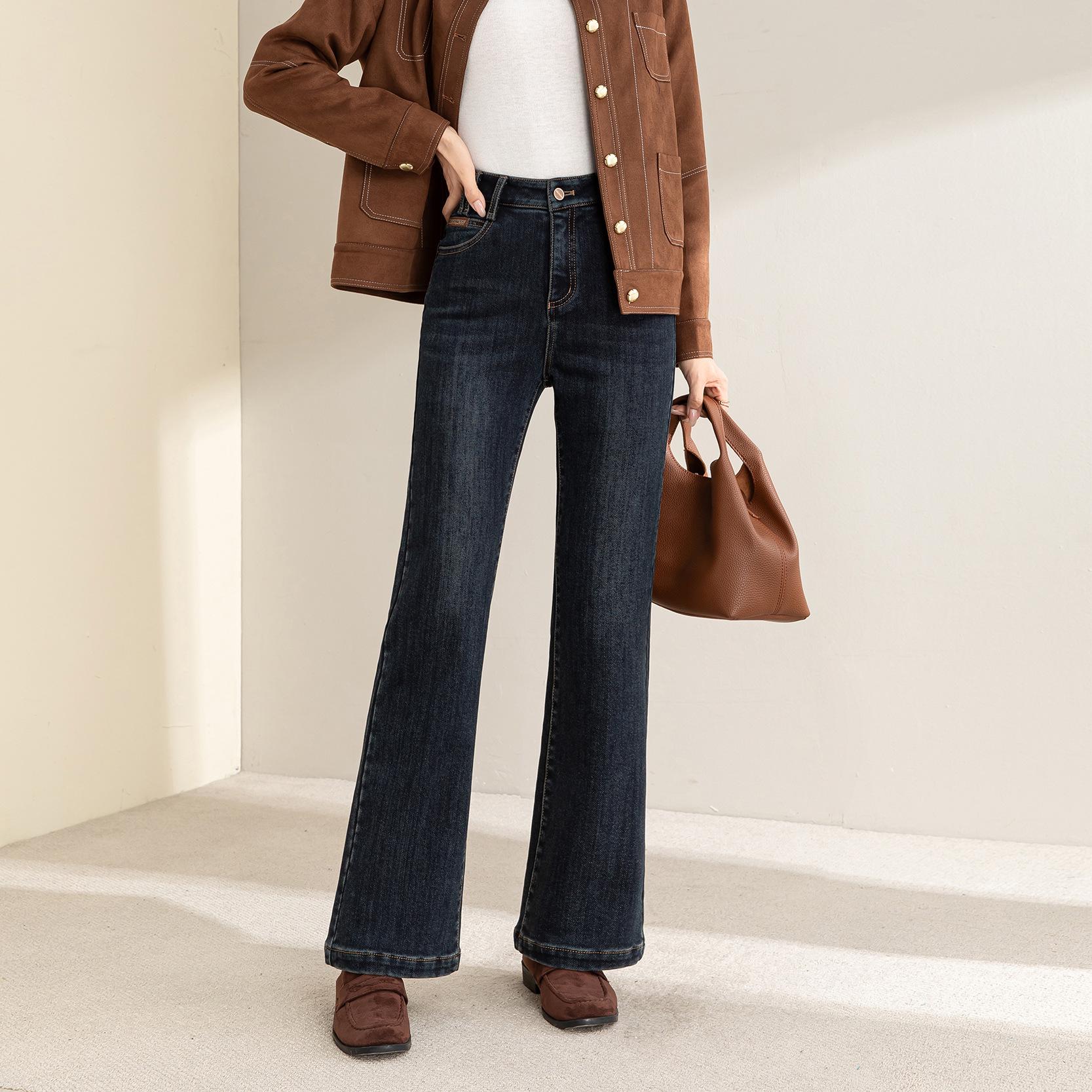 

Elegant Women s Slimming Velvet Slightly Flared Jeans - Warm, Skin-Friendly Winter Pants 30