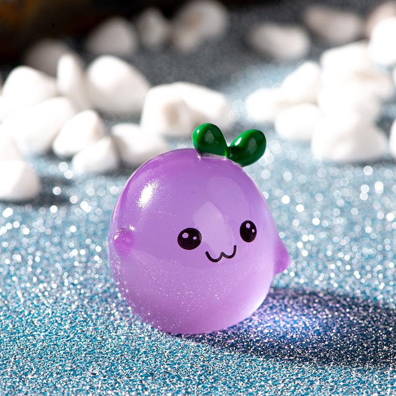 

Микро-ландшафтное украшение, мультяшный милый цветной светящийся небольшой групповой смоляной декор, настольный автомобиль, аксессуары для украшения дома luminous small dumpling фиолетовый