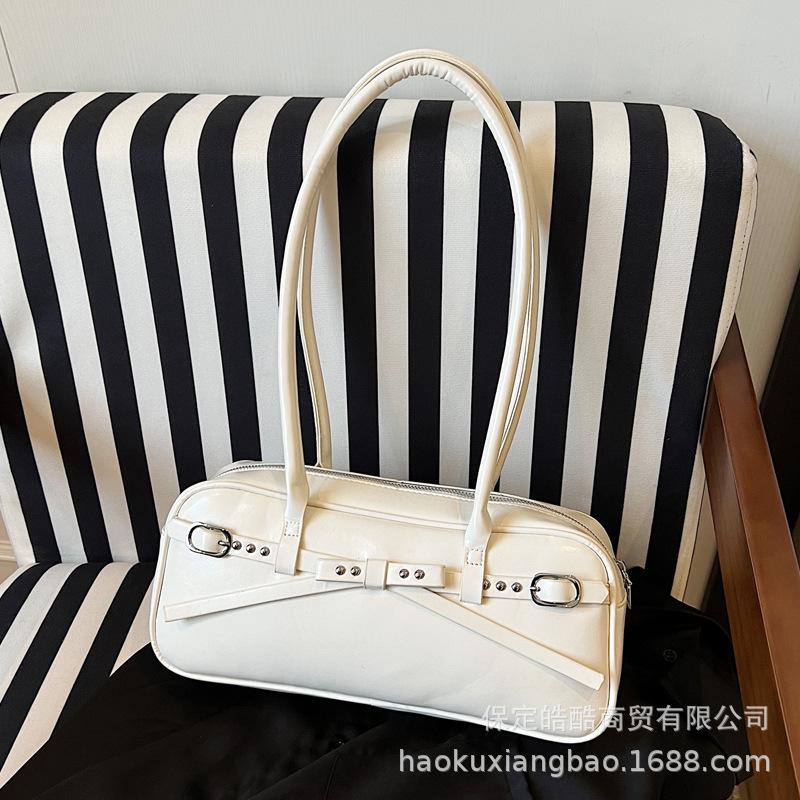 Large-capacity Bag Women's Versatile 2025 New Niche Design Shoulder Underarm Bag Fashionable Boston Bowling Bag