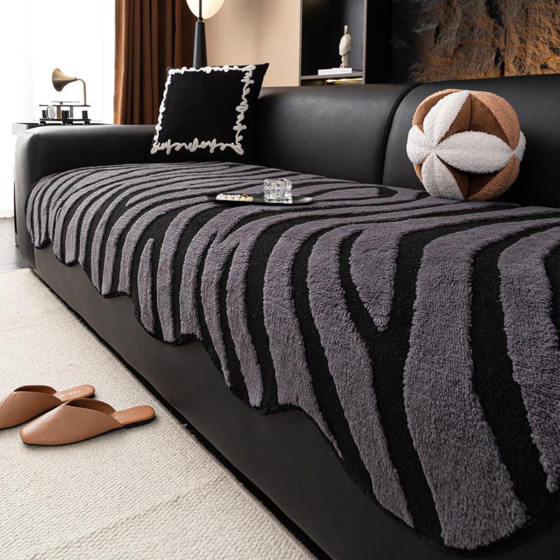 

Роскошная Подушка для Дивана Необычной Формы Высокого Класса Осень-Зима Плюшевая Прямая Подушка для Сиденья Дивана Новая Зимняя Нескользящая Накидка 70*70cm