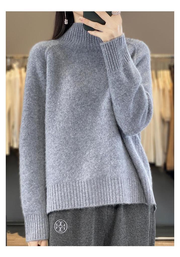 High-Neck Women's Wool Sweater: Autumn/Winter Loose Fit, Raglan Sleeve, Solid Color Pullover in Wang Fei's Style