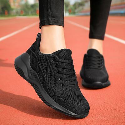 Spring and Summer New All-black Sports Shoes Women's Breathable Mesh Casual Lightweight Soft Sole Student Running Shoes Large Size Shoes