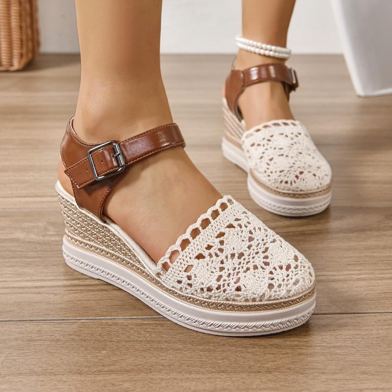 Spring and Summer New Bag Head Rear Hollow Hollow Breathable Word Belt Wear Casual Women's Slope Heel Sandals