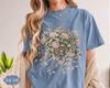 Retro Hoya Flower T-Shirt, Vintage Floral Graphic Tee, Pink Hanging Basket Top