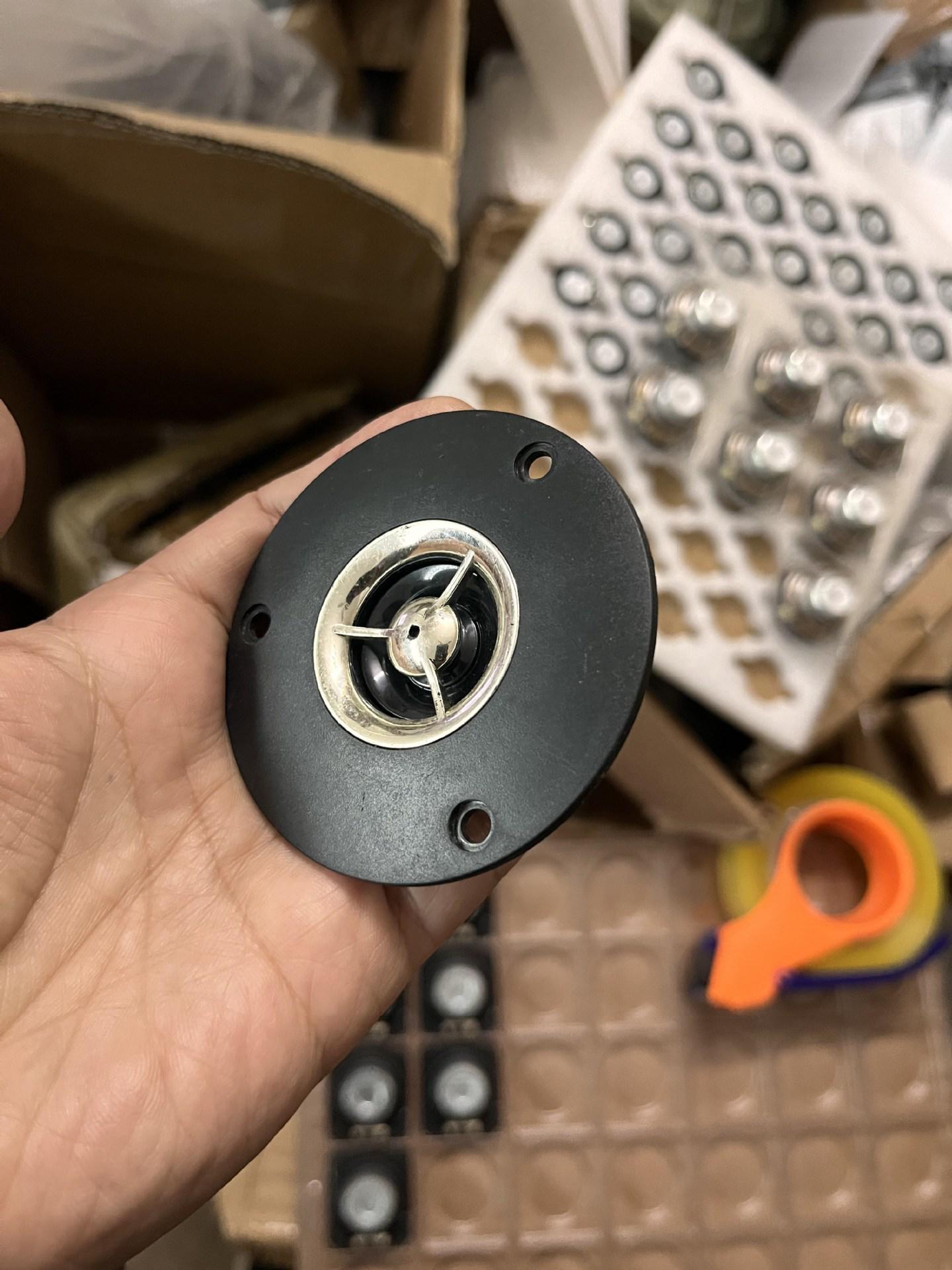 4-Inch Silk Diaphragm Subwoofer with 3-Inch Tweeter, 4 Ohm, 60W