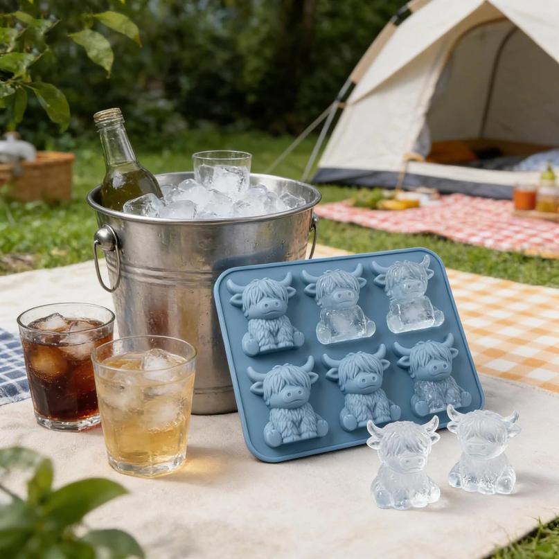 Silicone 3D Highland Cow Ice Cube Tray Easy To Demold Highland Cattle Casting Moulds for Handmade Wax Soap Craft Home Decor