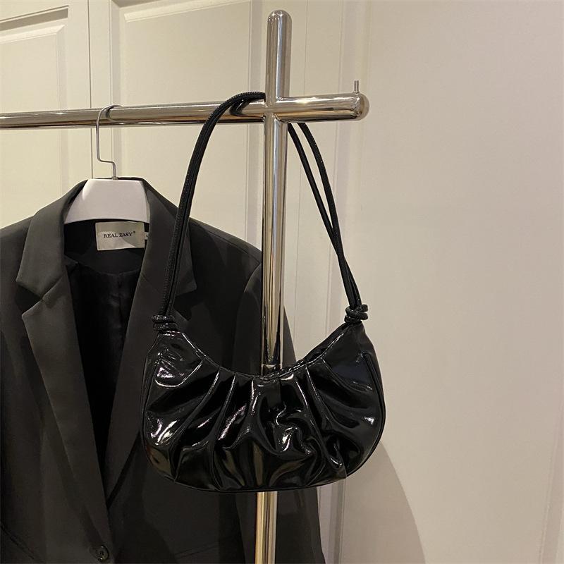

Women Pleated Bag Trendy Handbag Armpit Bag PU Leather Crossbody Bag Large Capacity Shoulder Bag Spice Girl Style Shoulder Bag чёрный
