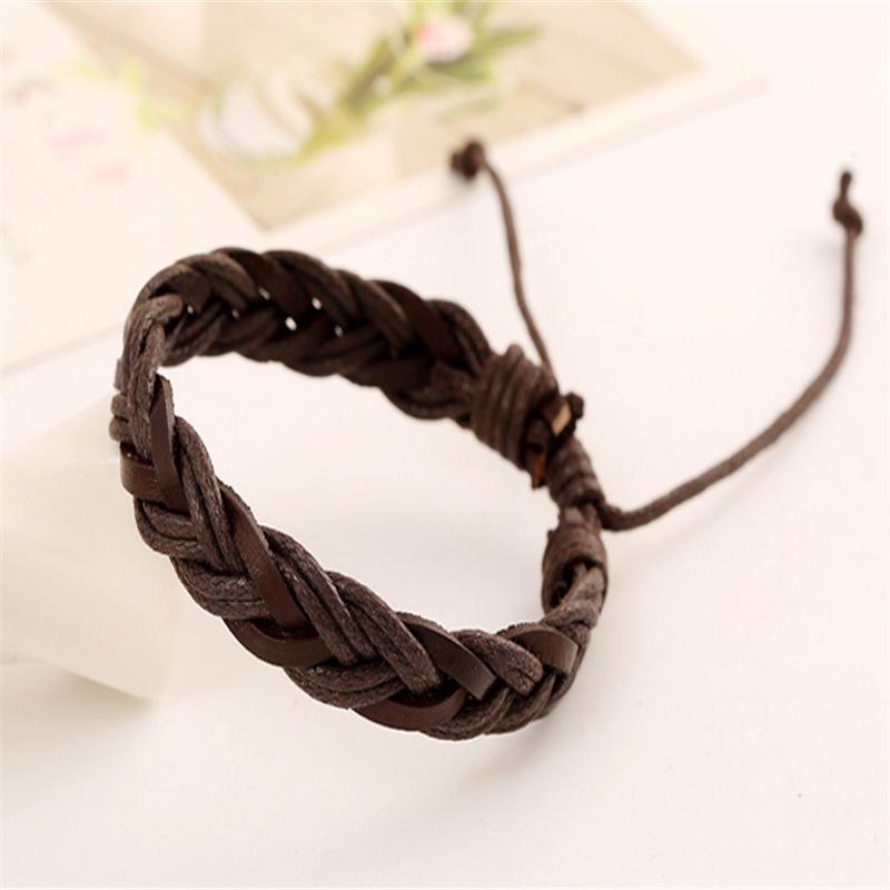 Handwoven Cowhide Bracelet: Unisex Korean Style Retro Wristband коричневый