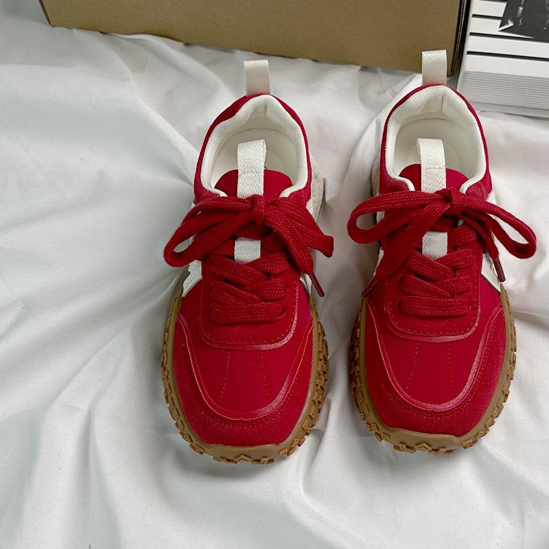 

A German training shoes 22 years autumn breathable low-top thick-soled Chinese red sports shoes dad dad shoes 35 китайский красный