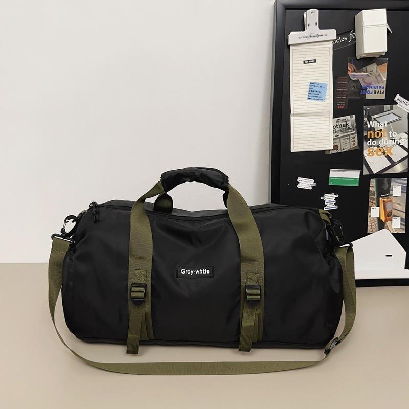 Travel bag Premium sense high value fitness storage shoulder bag travel and vacation portable messenger bag
