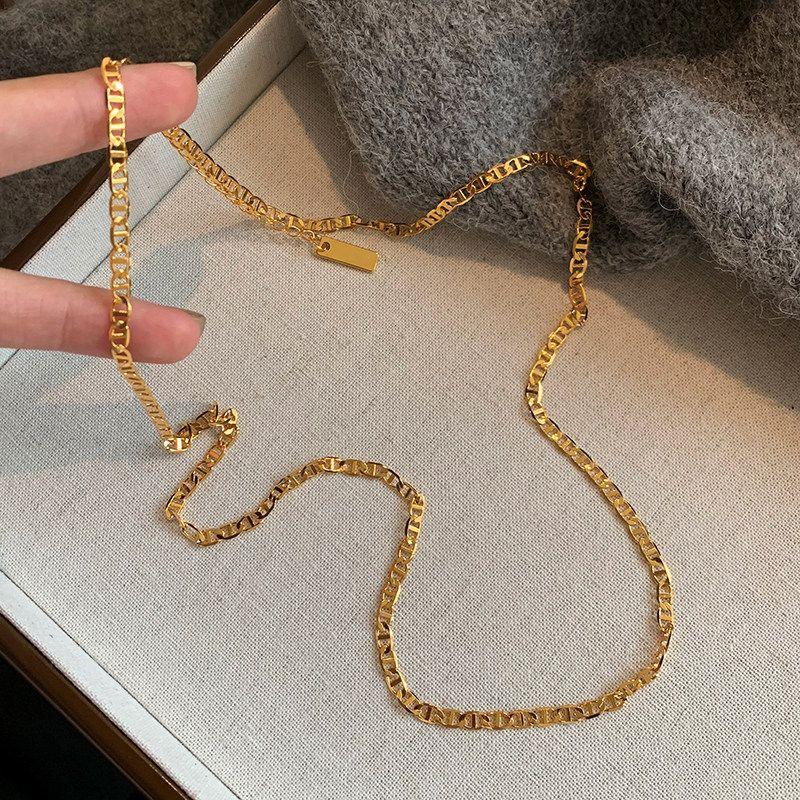 Niche Style Fashion Star Moon Female Accessible Luxury Clavicle Chain Gold Cake Japanese Gold Necklace(45 cm)