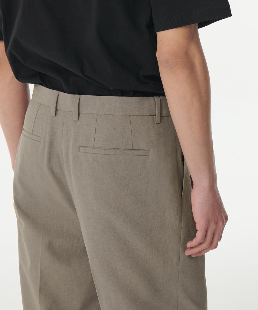 Musinsa Standard Cool Touch To Tuck Wide Hidden Elastic Waist Slacks [Grayish Beige]