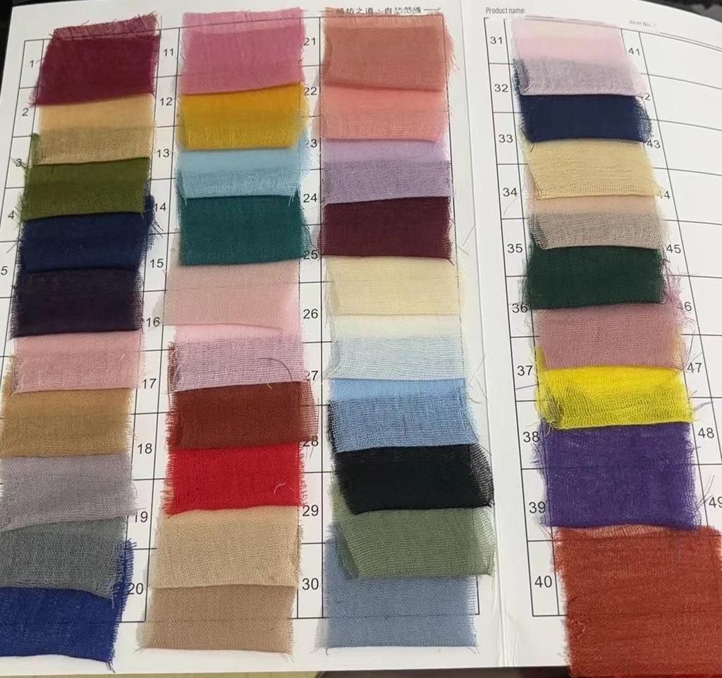 Wrinkled Polyester Crepe Cloth Napkin with Decorative Pleats for Weddings and Parties