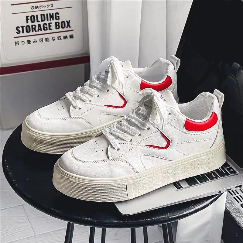 Korean Casual Canvas Shoes Men Thick Bottom Lace Up Sneakers Suede Leather Skateboard Shoes Trend Retro Designer Sneakers Male