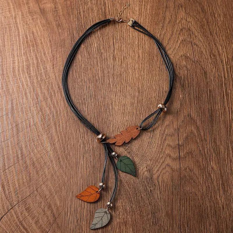 Collana con ciondolo a forma di foglia in legno etnico bohémien, vintage, fatta a mano, retrò, per donne, gioielli alla moda da indossare ogni giorno