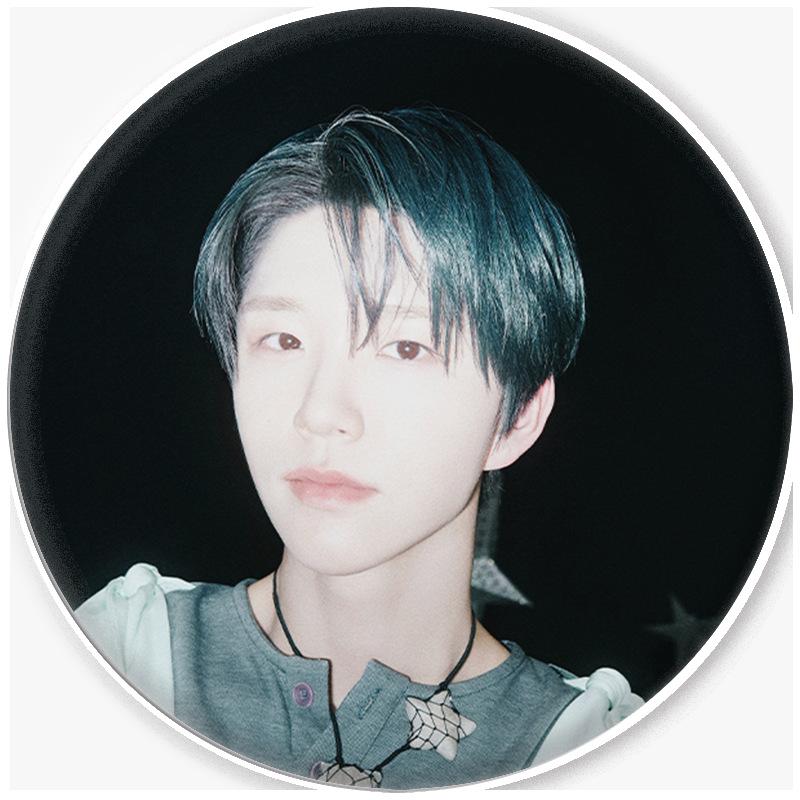 NT WISH Ode to Love Album Mirror Keychain Pendant - Wu Shiwēn Merchandise Badge